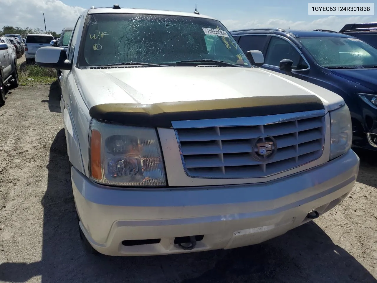 2004 Cadillac Escalade Luxury VIN: 1GYEC63T24R301838 Lot: 76880584