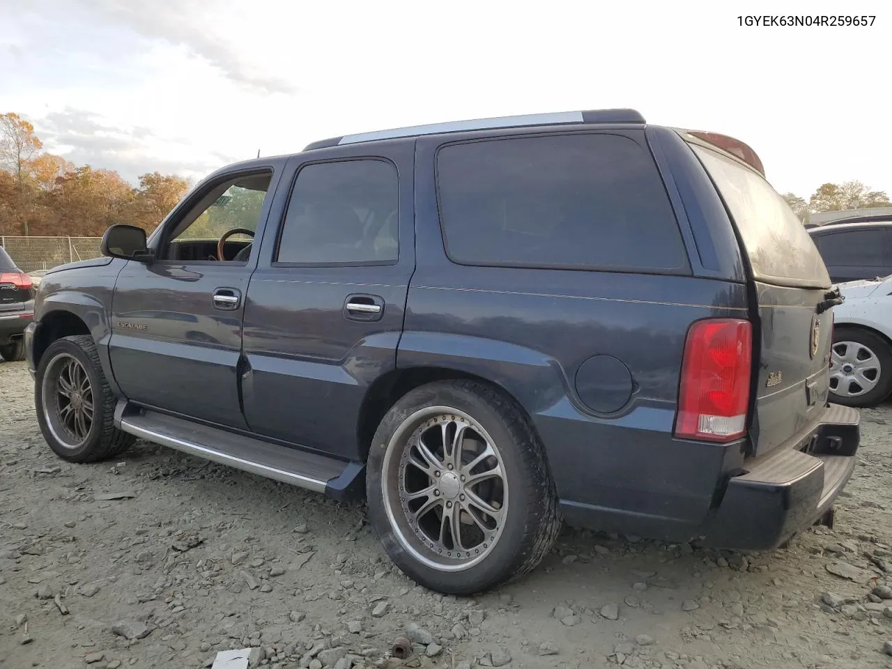 2004 Cadillac Escalade Luxury VIN: 1GYEK63N04R259657 Lot: 78388104