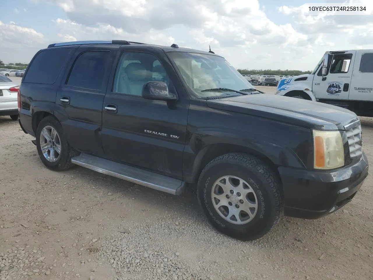 2004 Cadillac Escalade Luxury VIN: 1GYEC63T24R258134 Lot: 78856084