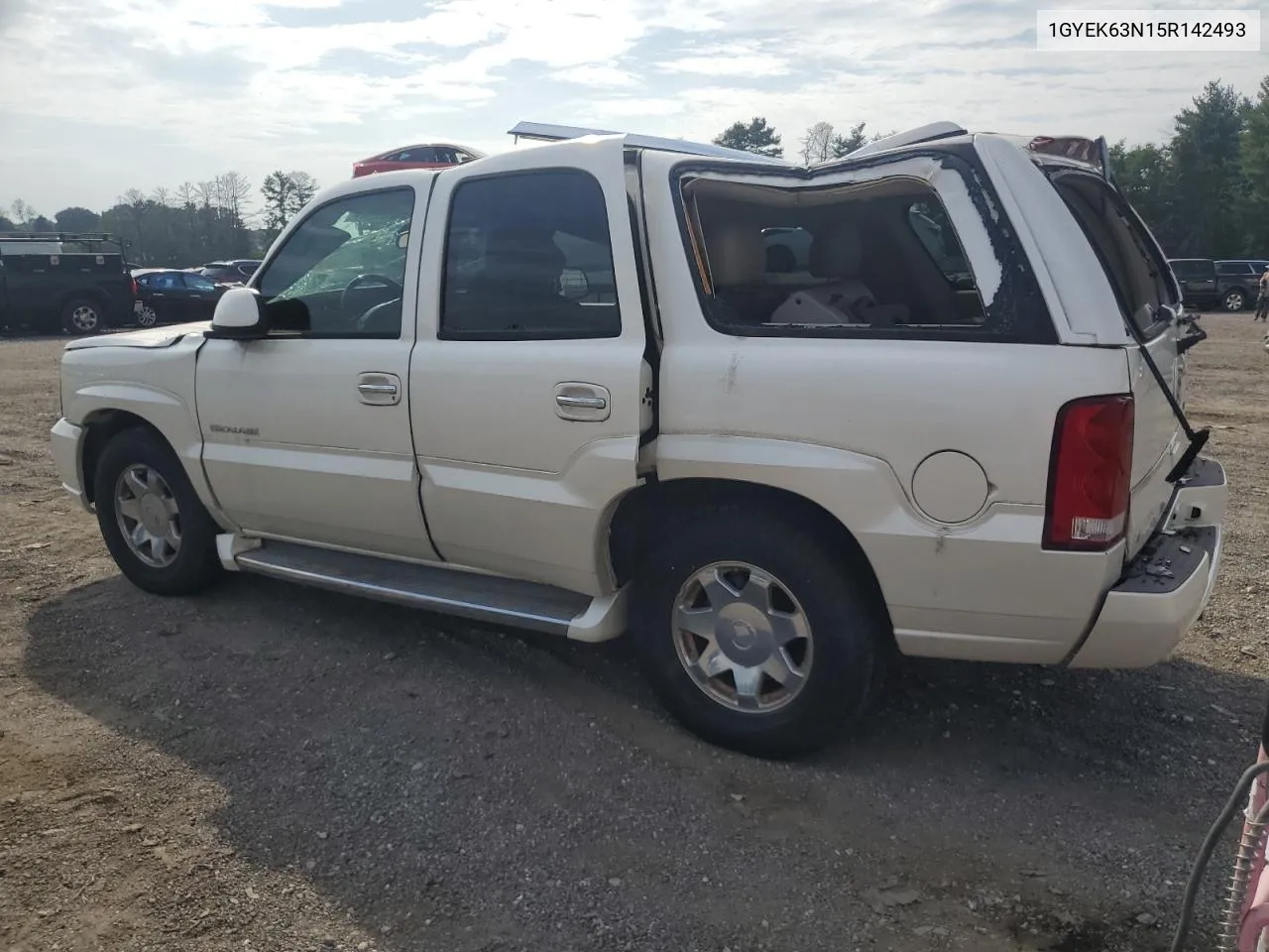 1GYEK63N15R142493 2005 Cadillac Escalade Luxury