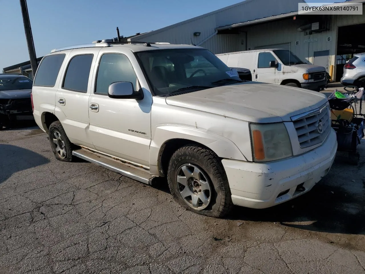 2005 Cadillac Escalade Luxury VIN: 1GYEK63NX5R140791 Lot: 71642454