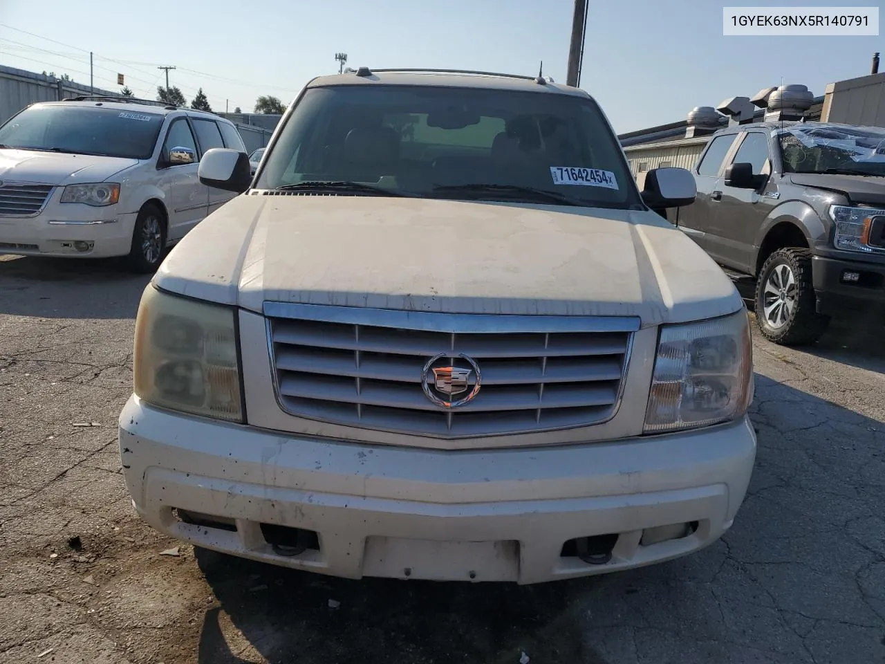 1GYEK63NX5R140791 2005 Cadillac Escalade Luxury