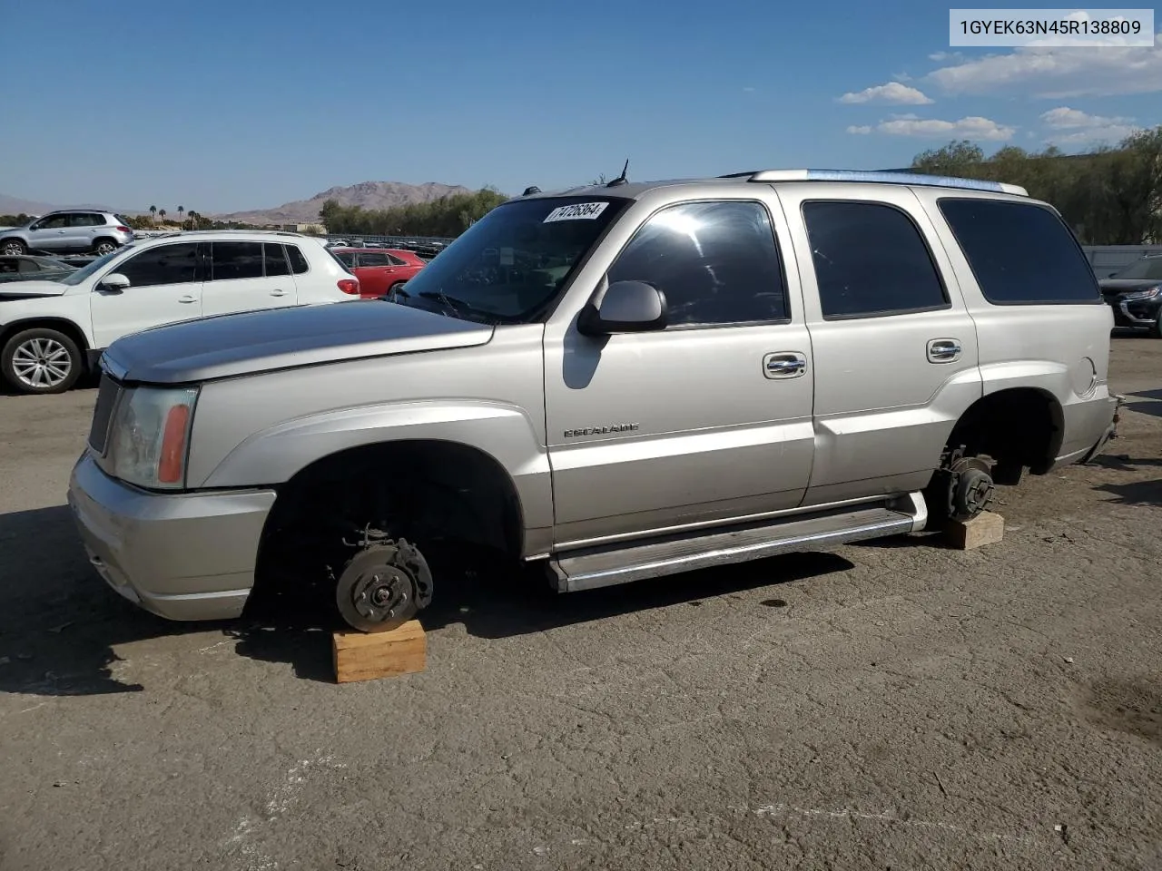 2005 Cadillac Escalade Luxury VIN: 1GYEK63N45R138809 Lot: 74726364