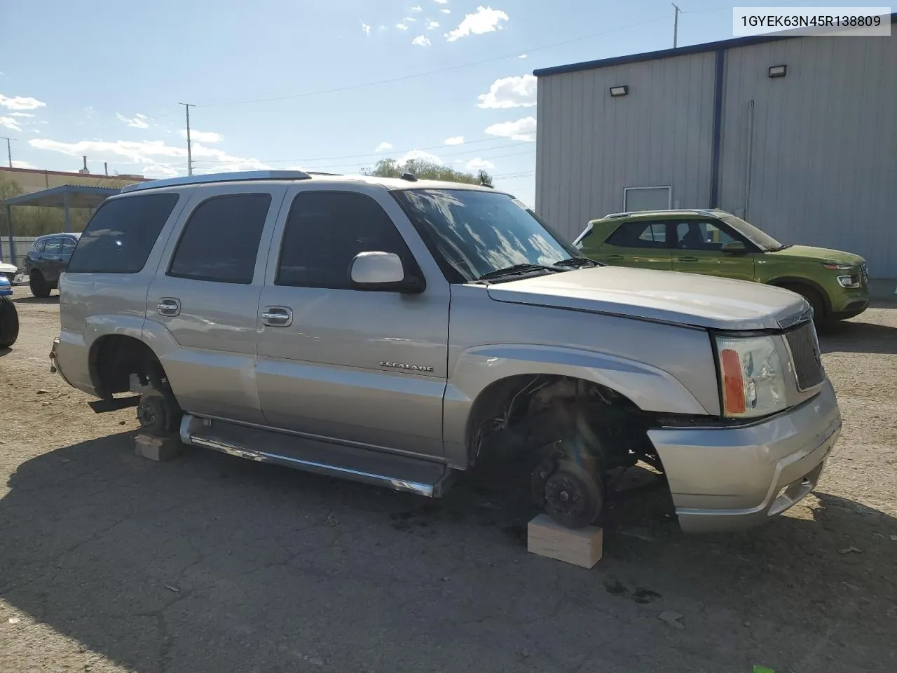 2005 Cadillac Escalade Luxury VIN: 1GYEK63N45R138809 Lot: 74726364