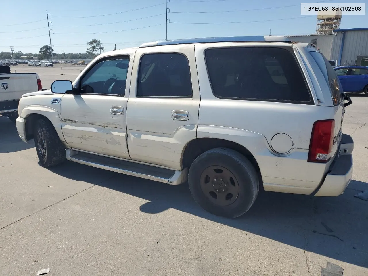 2005 Cadillac Escalade Luxury VIN: 1GYEC63T85R102603 Lot: 75423284