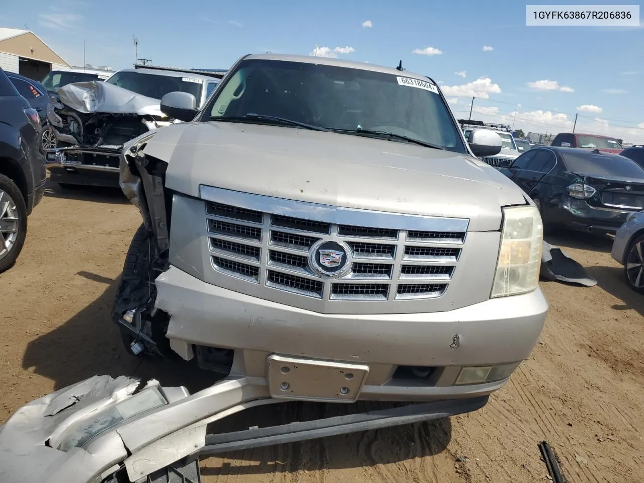 2007 Cadillac Escalade Luxury VIN: 1GYFK63867R206836 Lot: 66318604