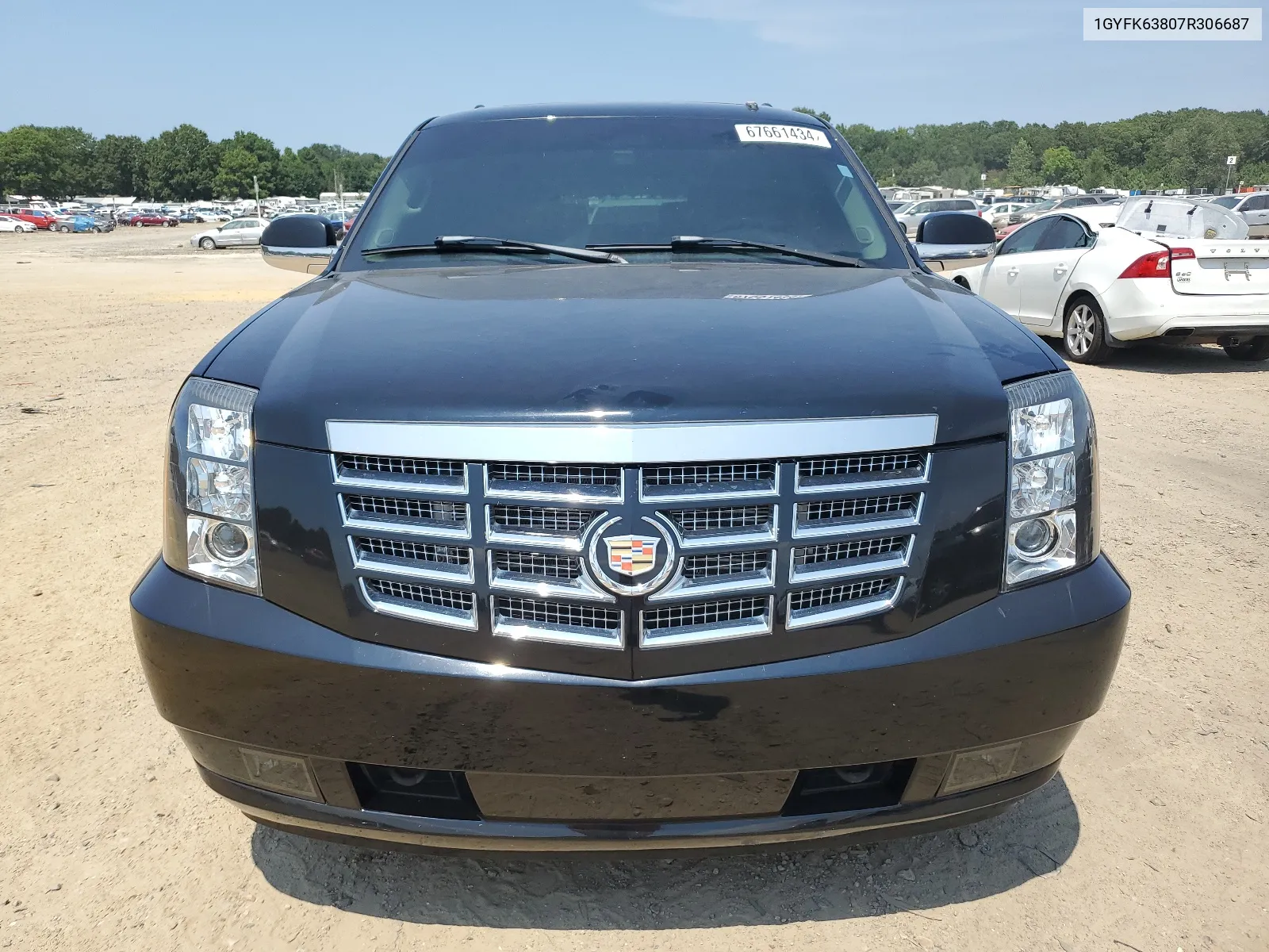 2007 Cadillac Escalade Luxury VIN: 1GYFK63807R306687 Lot: 67661434