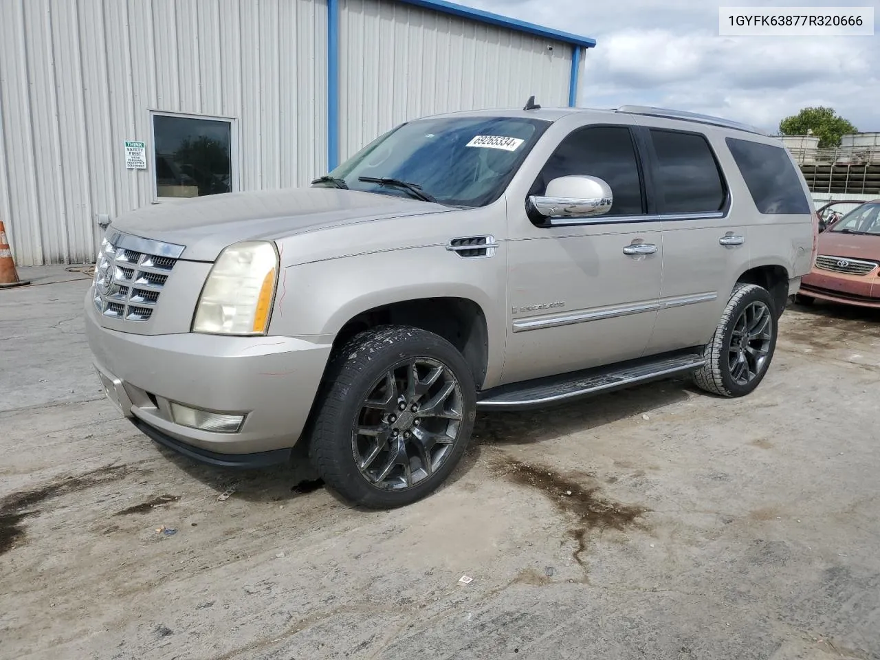 2007 Cadillac Escalade Luxury VIN: 1GYFK63877R320666 Lot: 69265334