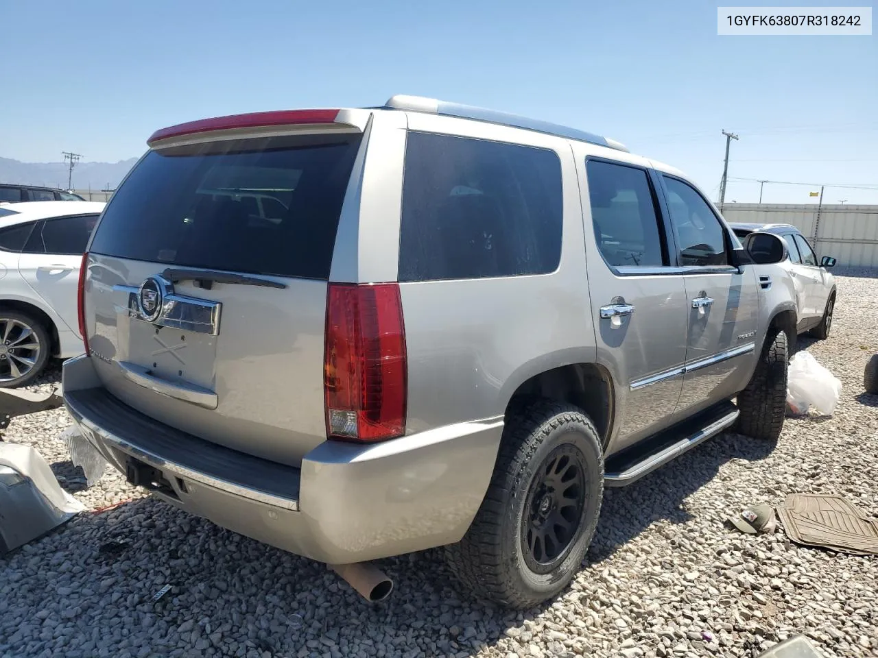 2007 Cadillac Escalade Luxury VIN: 1GYFK63807R318242 Lot: 69491314