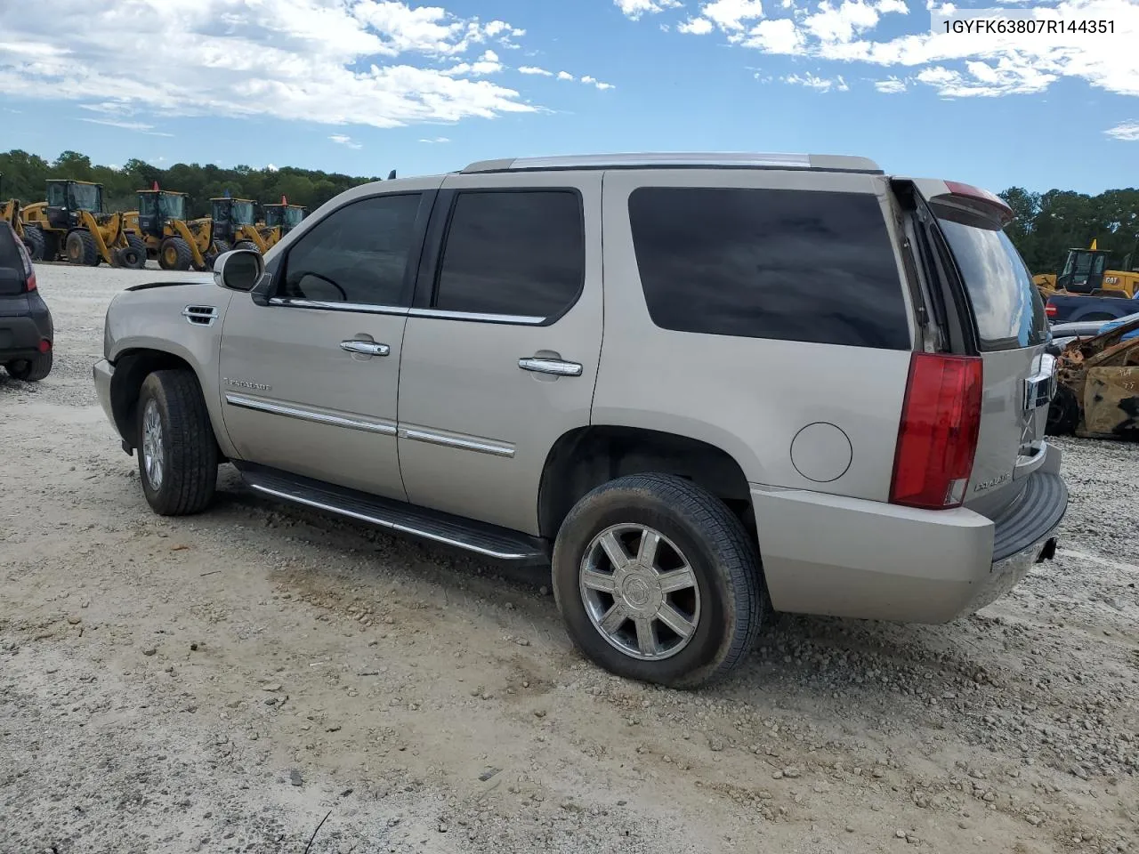 2007 Cadillac Escalade Luxury VIN: 1GYFK63807R144351 Lot: 70255114