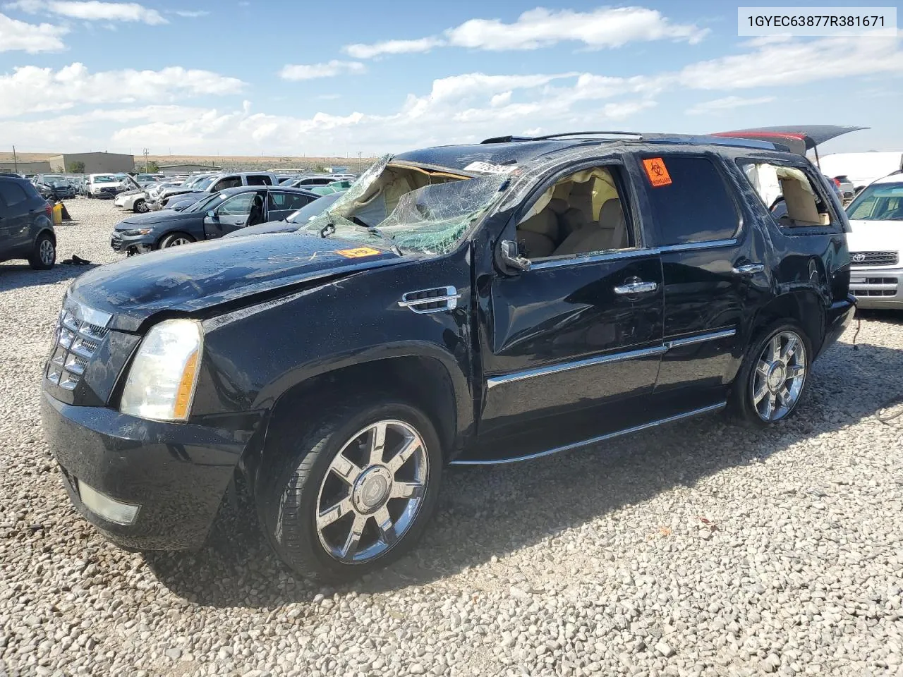 2007 Cadillac Escalade Luxury VIN: 1GYEC63877R381671 Lot: 71296824