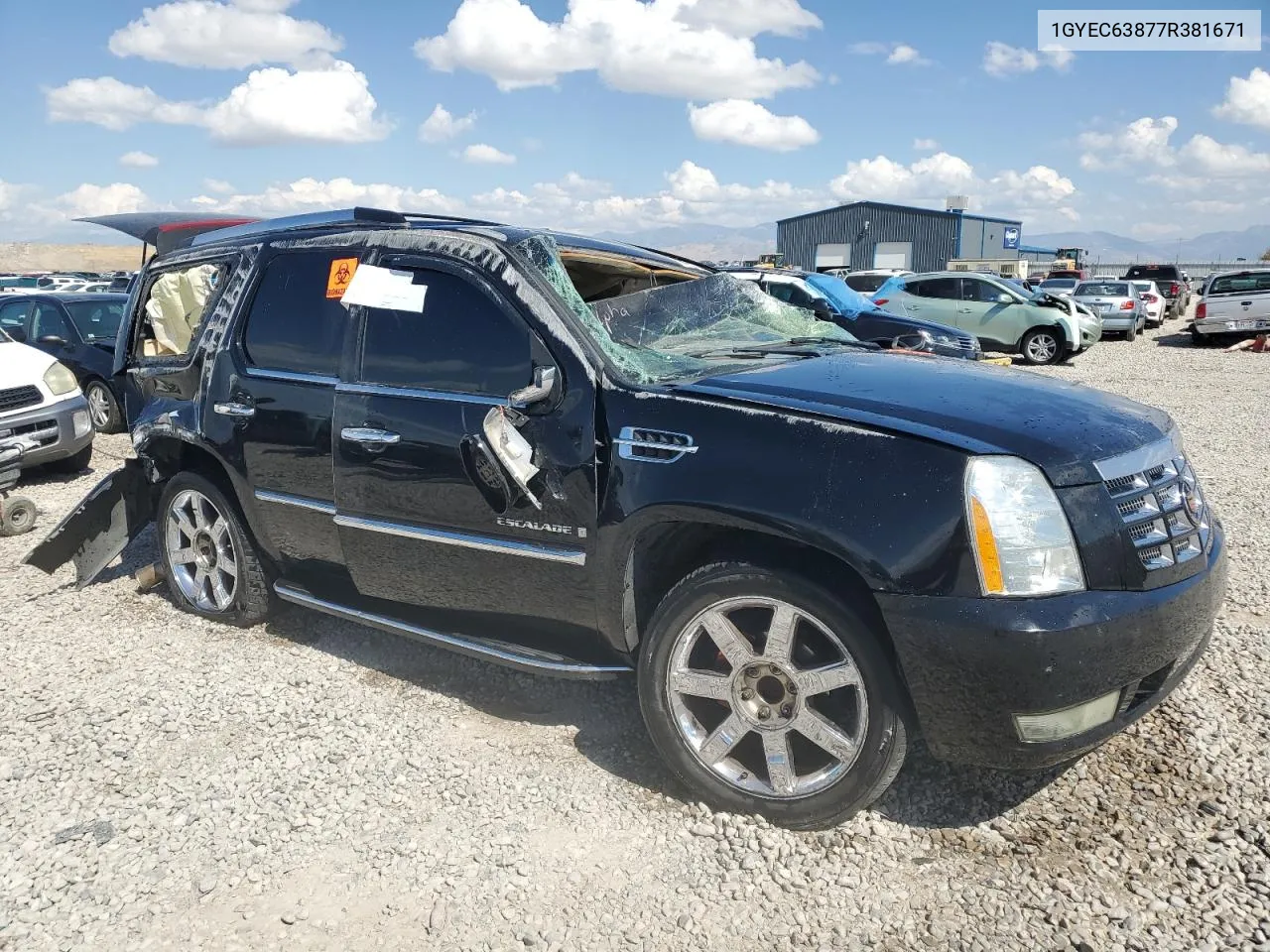 2007 Cadillac Escalade Luxury VIN: 1GYEC63877R381671 Lot: 71296824