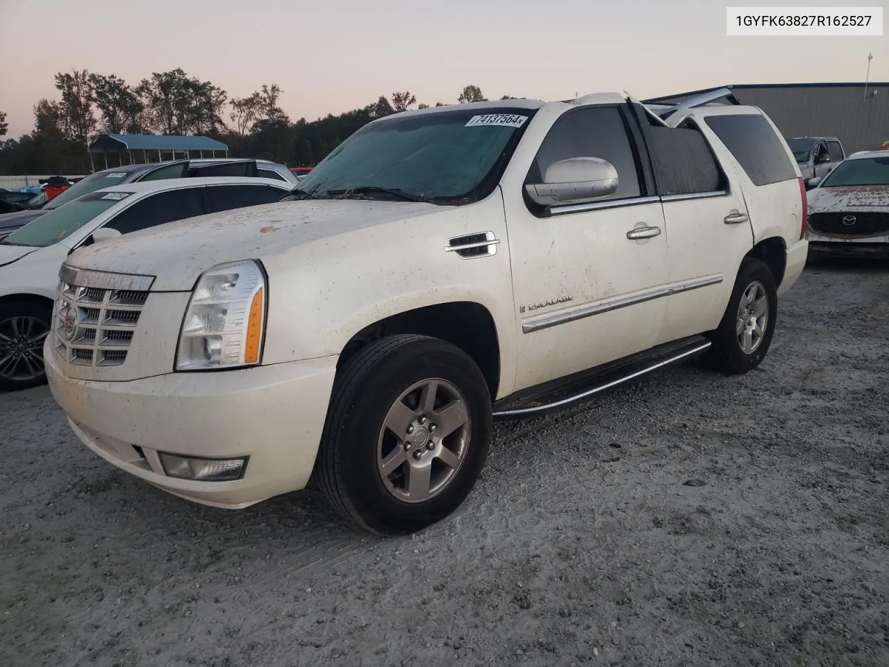 2007 Cadillac Escalade Luxury VIN: 1GYFK63827R162527 Lot: 74137564