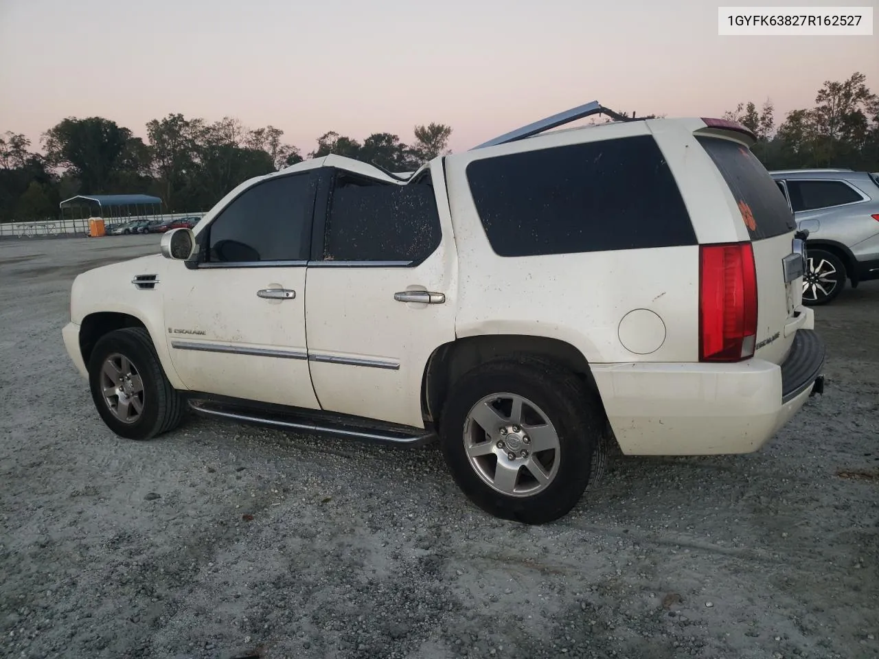 2007 Cadillac Escalade Luxury VIN: 1GYFK63827R162527 Lot: 74137564