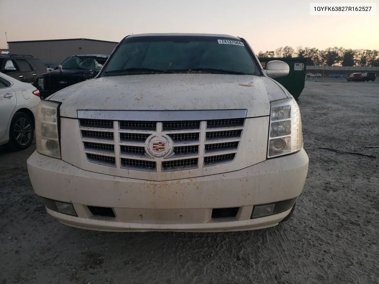 2007 Cadillac Escalade Luxury VIN: 1GYFK63827R162527 Lot: 74137564