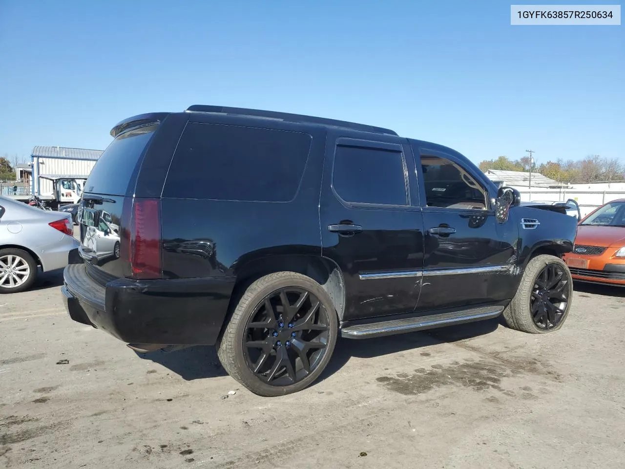 2007 Cadillac Escalade Luxury VIN: 1GYFK63857R250634 Lot: 76985894