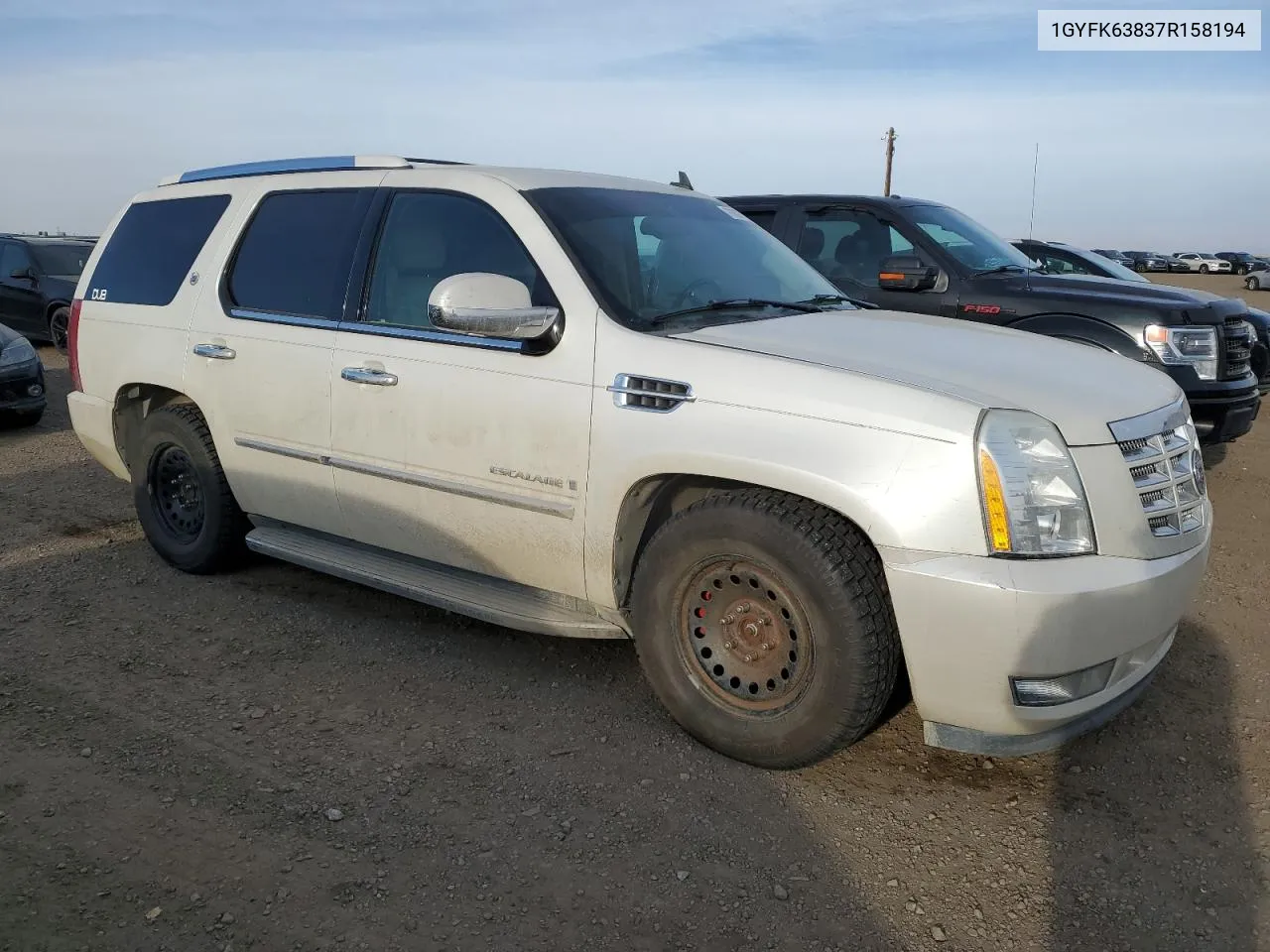 2007 Cadillac Escalade Luxury VIN: 1GYFK63837R158194 Lot: 77877534