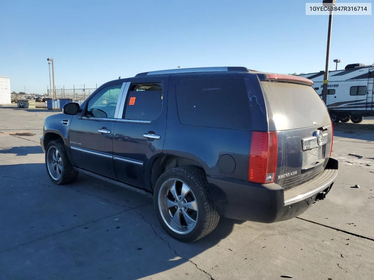 2007 Cadillac Escalade Luxury VIN: 1GYEC63847R316714 Lot: 77902794