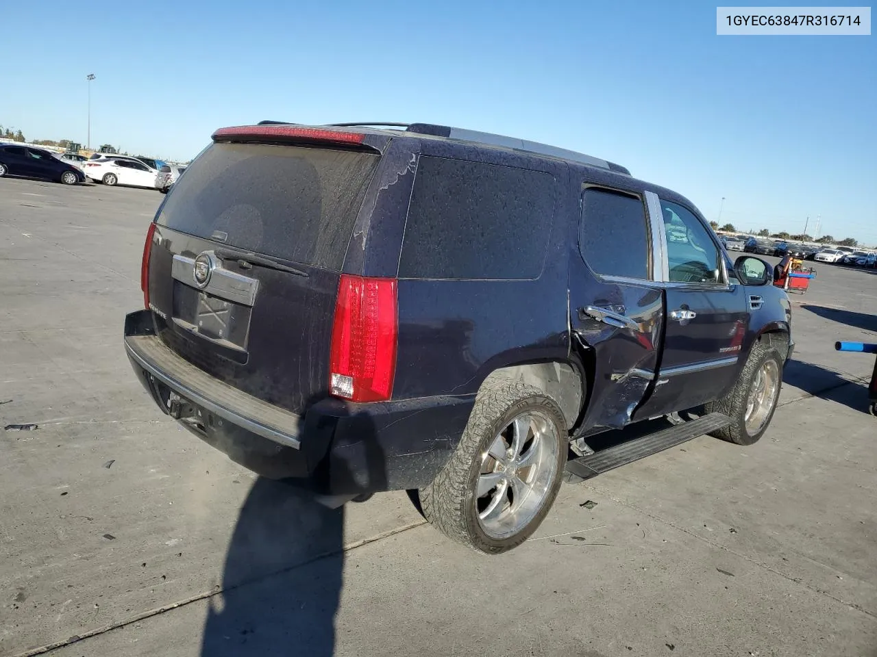 2007 Cadillac Escalade Luxury VIN: 1GYEC63847R316714 Lot: 77902794