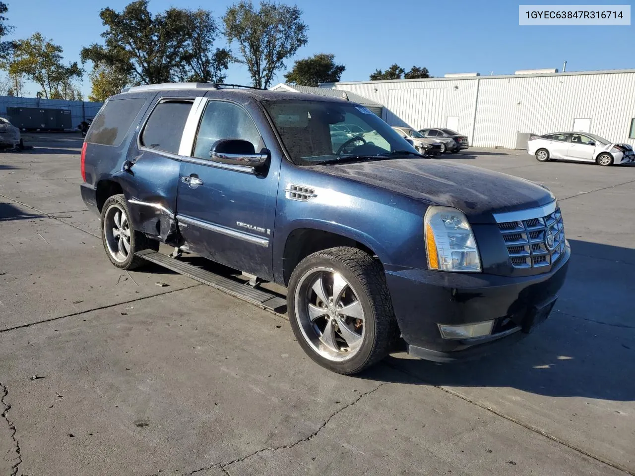 2007 Cadillac Escalade Luxury VIN: 1GYEC63847R316714 Lot: 77902794