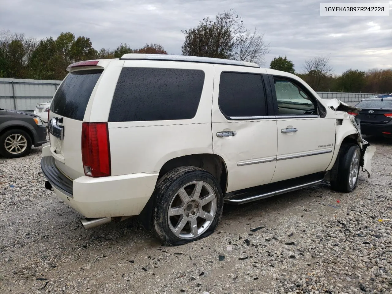 2007 Cadillac Escalade Luxury VIN: 1GYFK63897R242228 Lot: 77973534