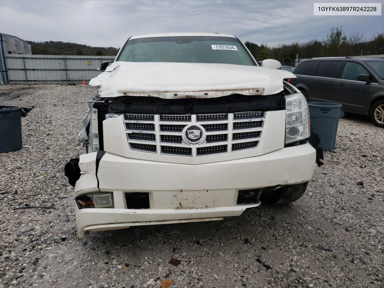 2007 Cadillac Escalade Luxury VIN: 1GYFK63897R242228 Lot: 77973534