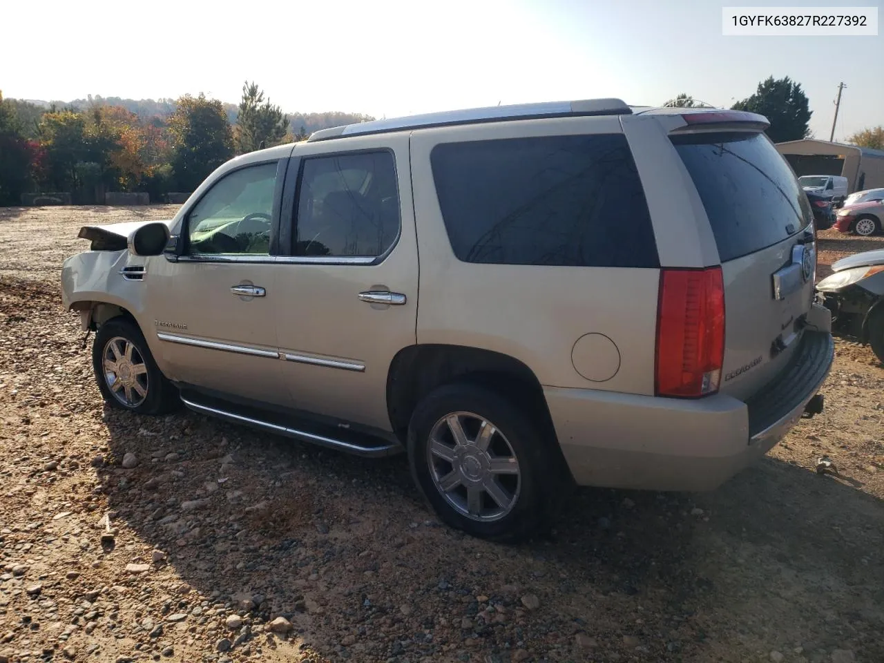 2007 Cadillac Escalade Luxury VIN: 1GYFK63827R227392 Lot: 78046084