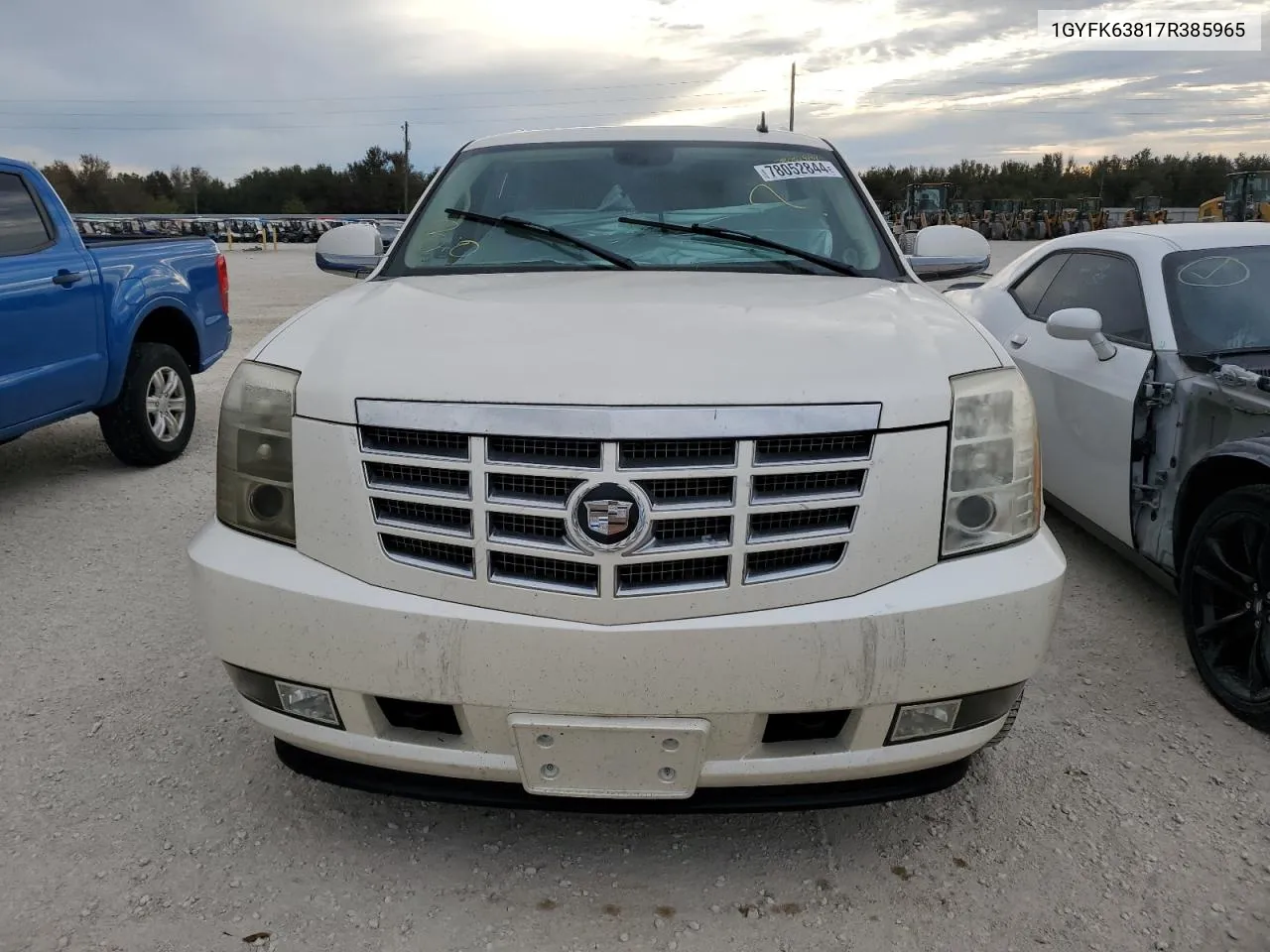 2007 Cadillac Escalade Luxury VIN: 1GYFK63817R385965 Lot: 78052844