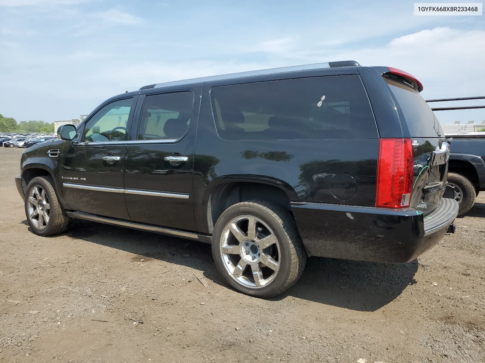 2008 Cadillac Escalade Esv VIN: 1GYFK668X8R233468 Lot: 58678004