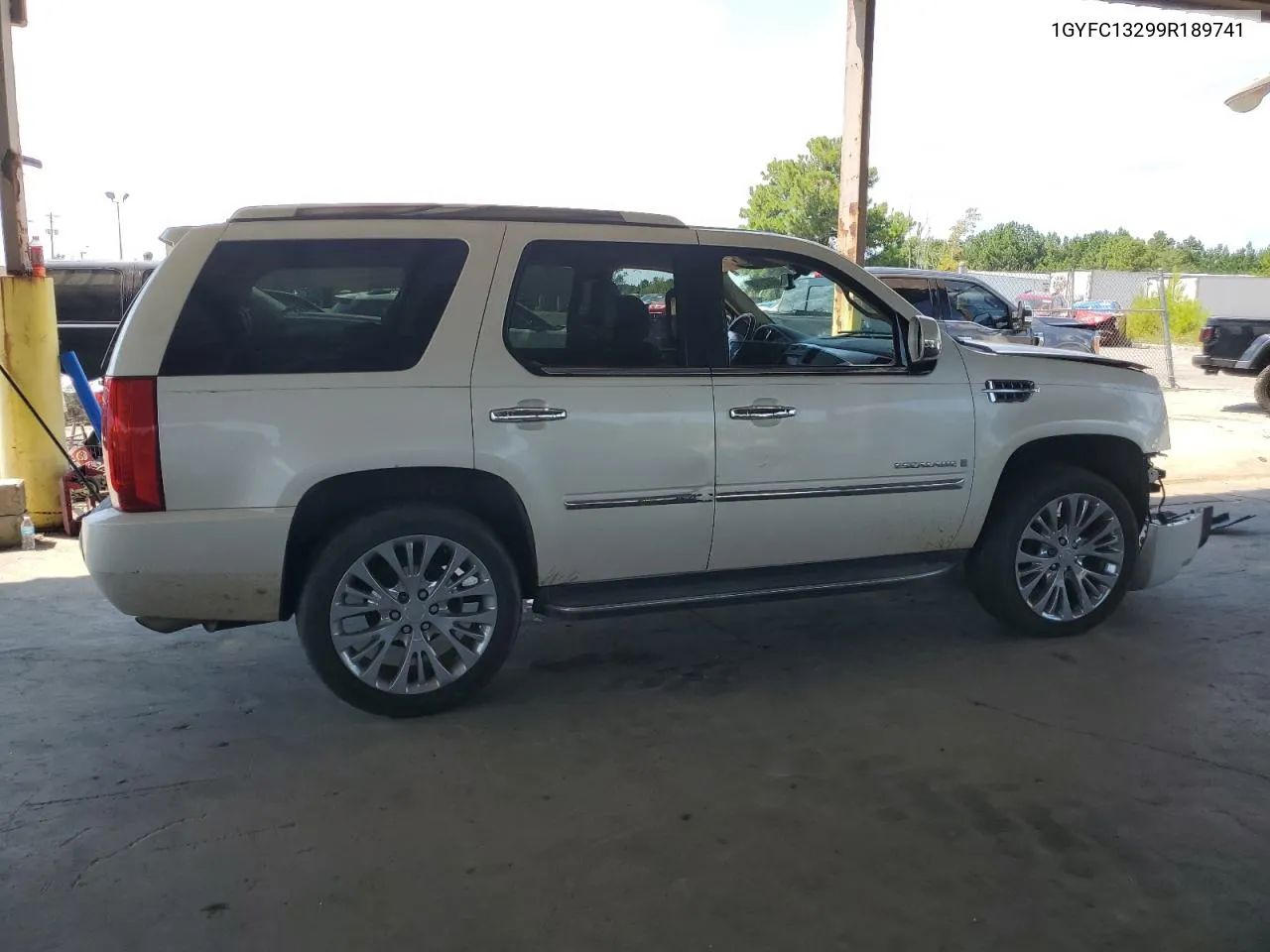 2009 Cadillac Escalade VIN: 1GYFC13299R189741 Lot: 69832914