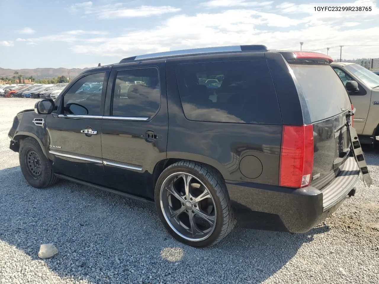 1GYFC23299R238765 2009 Cadillac Escalade Luxury