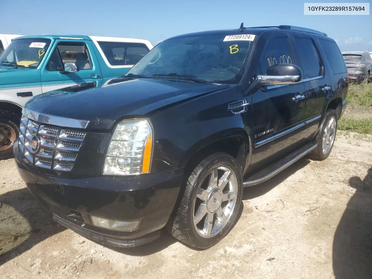 2009 Cadillac Escalade Luxury VIN: 1GYFK23289R157694 Lot: 77209124