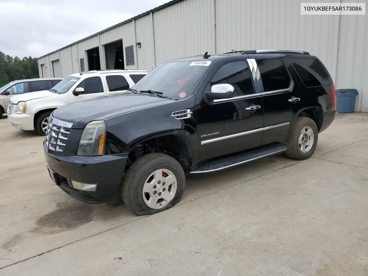 2010 Cadillac Escalade Luxury VIN: 1GYUKBEF5AR173086 Lot: 71632284