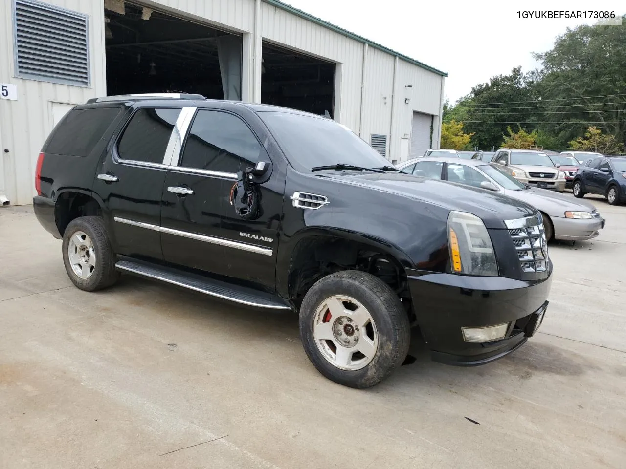 2010 Cadillac Escalade Luxury VIN: 1GYUKBEF5AR173086 Lot: 71632284