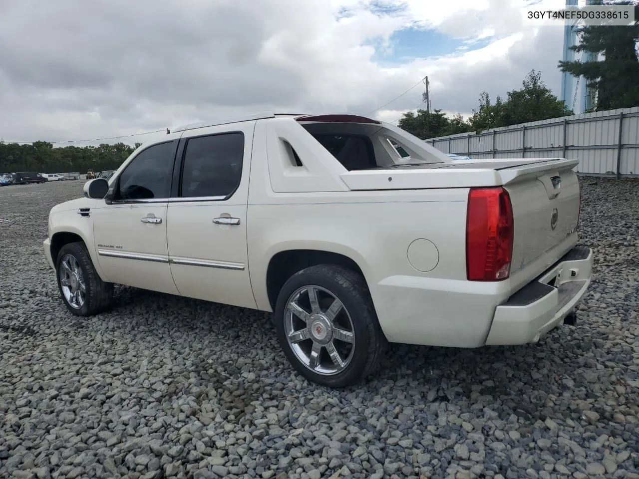 2013 Cadillac Escalade Ext Premium VIN: 3GYT4NEF5DG338615 Lot: 70627694