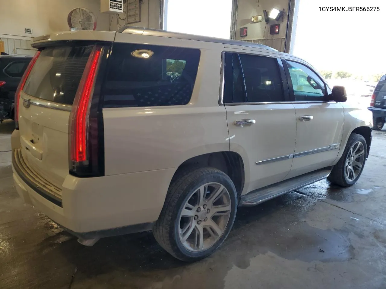 1GYS4MKJ5FR566275 2015 Cadillac Escalade Luxury