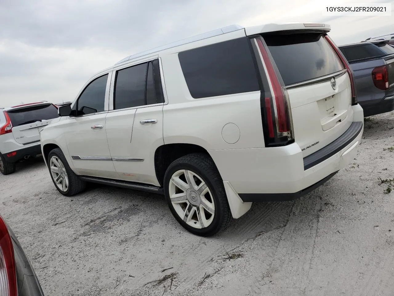 1GYS3CKJ2FR209021 2015 Cadillac Escalade Premium