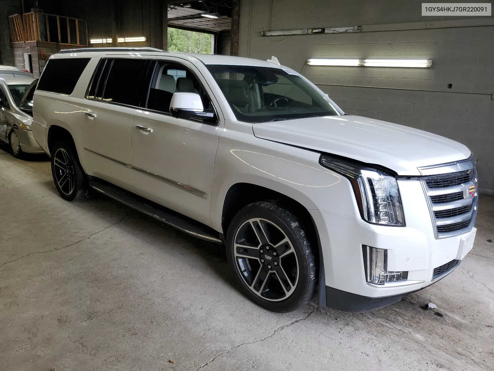 2016 Cadillac Escalade Esv Luxury VIN: 1GYS4HKJ7GR220091 Lot: 68425374