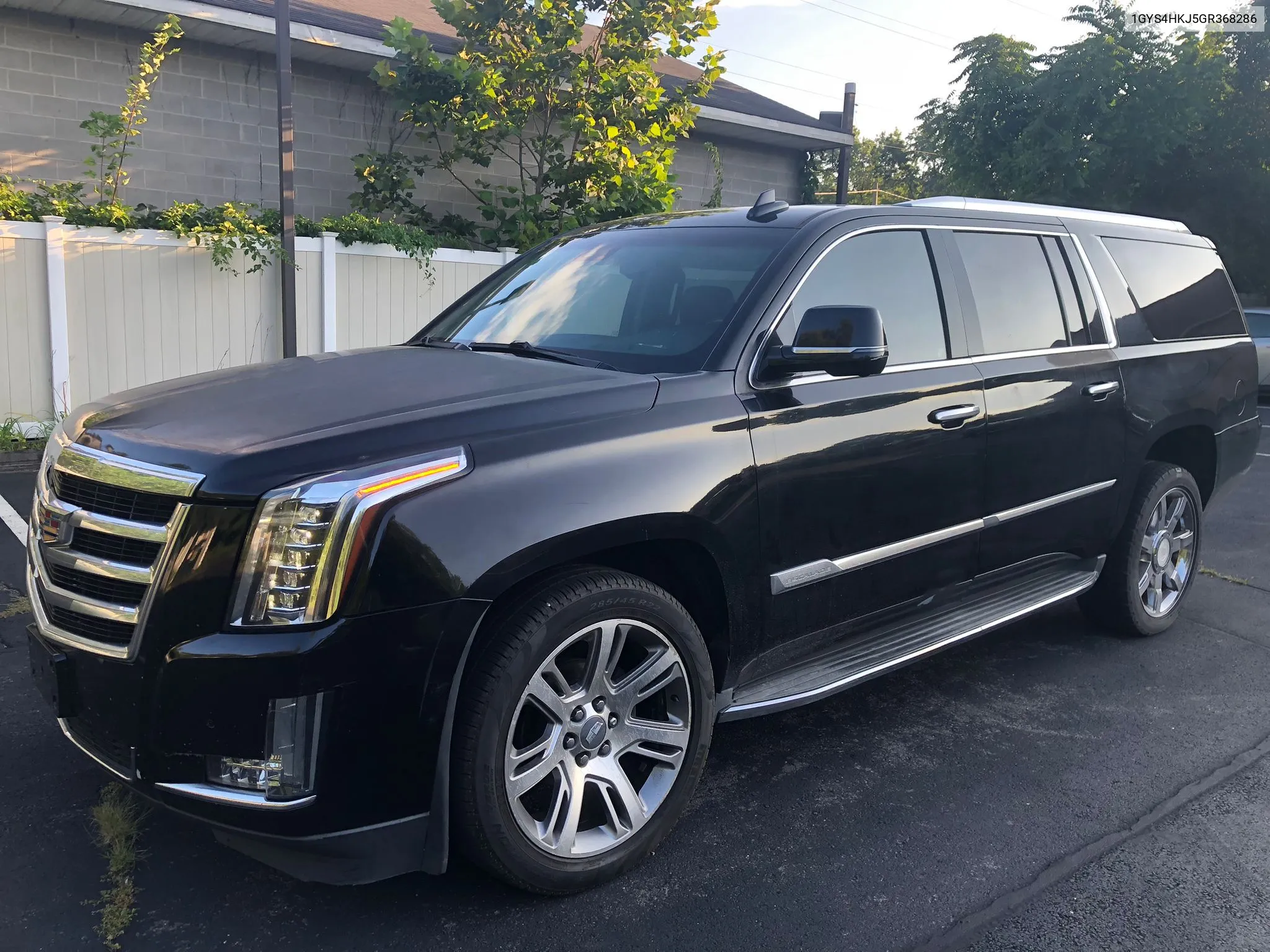 2016 Cadillac Escalade Esv Luxury VIN: 1GYS4HKJ5GR368286 Lot: 68792514