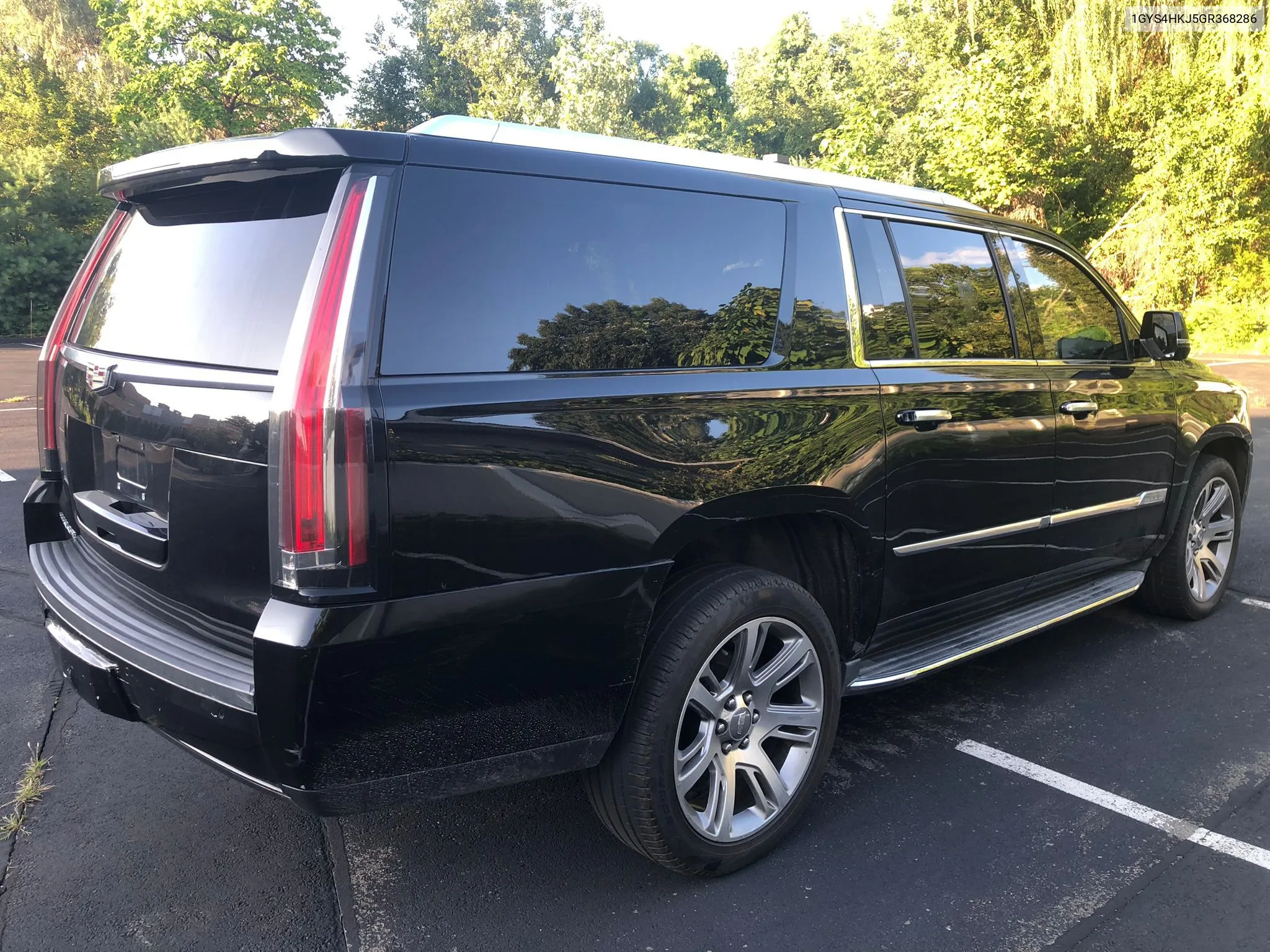 2016 Cadillac Escalade Esv Luxury VIN: 1GYS4HKJ5GR368286 Lot: 68792514