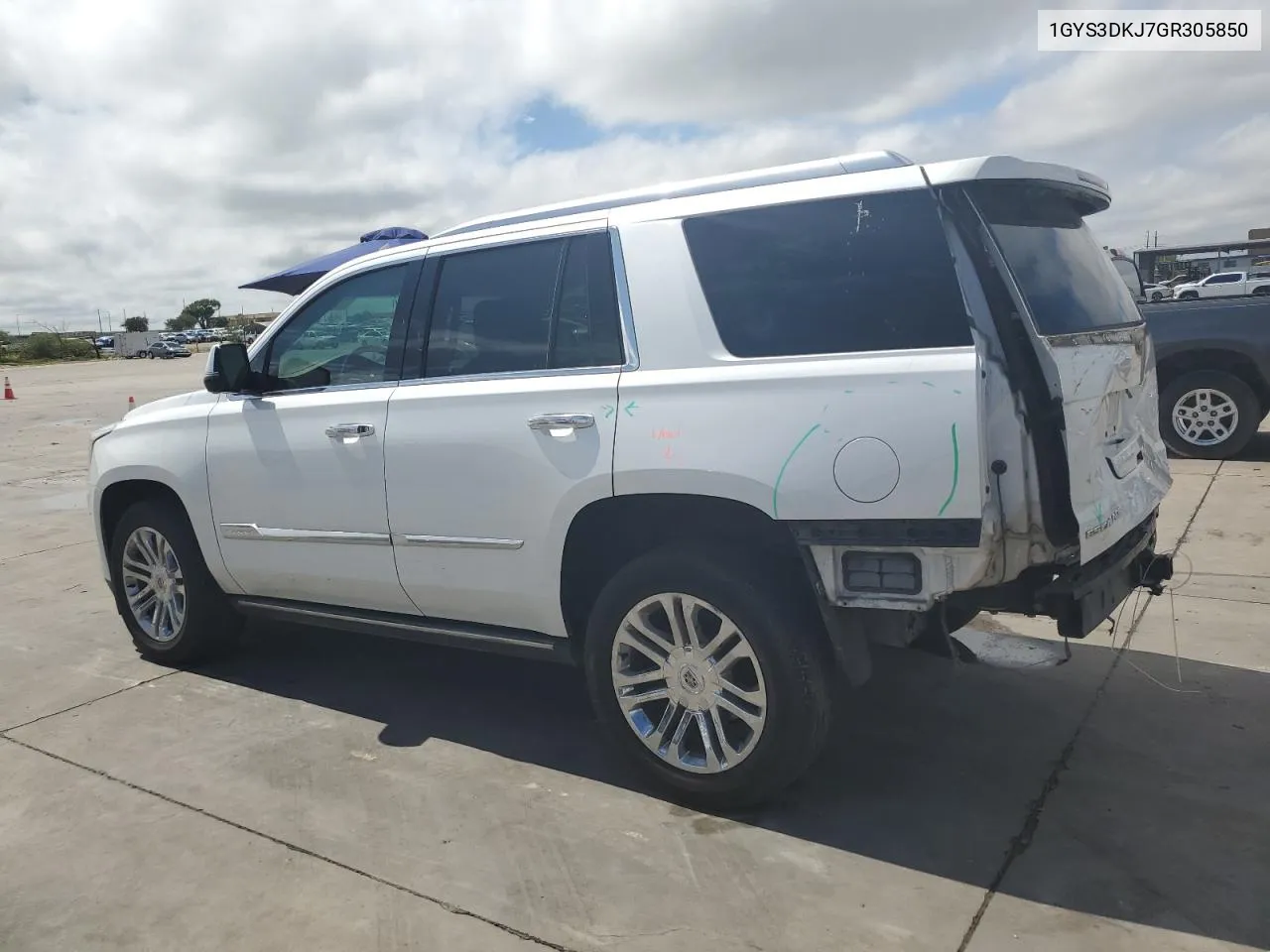 1GYS3DKJ7GR305850 2016 Cadillac Escalade Platinum