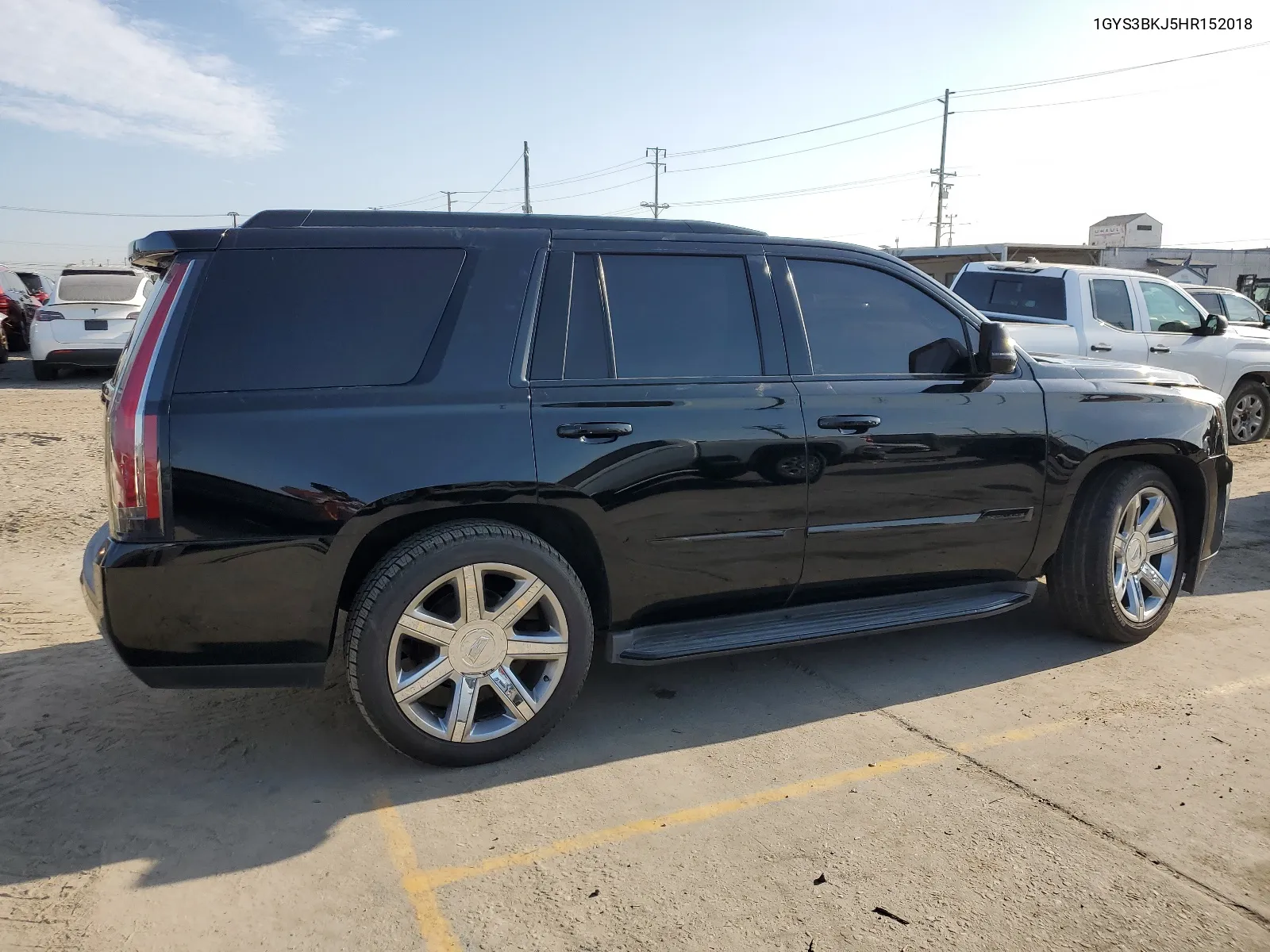 1GYS3BKJ5HR152018 2017 Cadillac Escalade Luxury