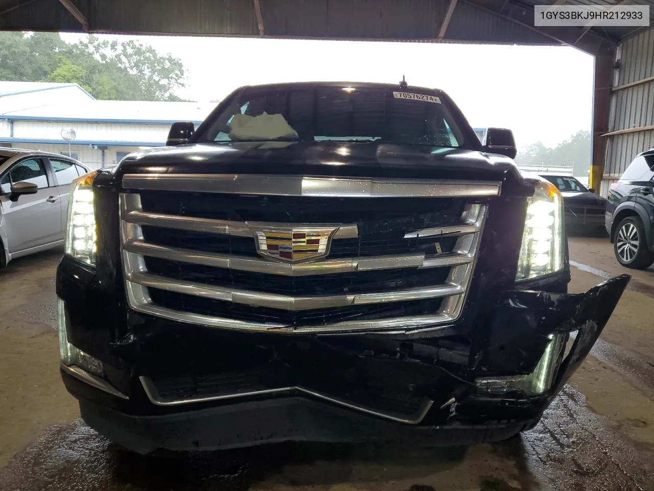 1GYS3BKJ9HR212933 2017 Cadillac Escalade Luxury