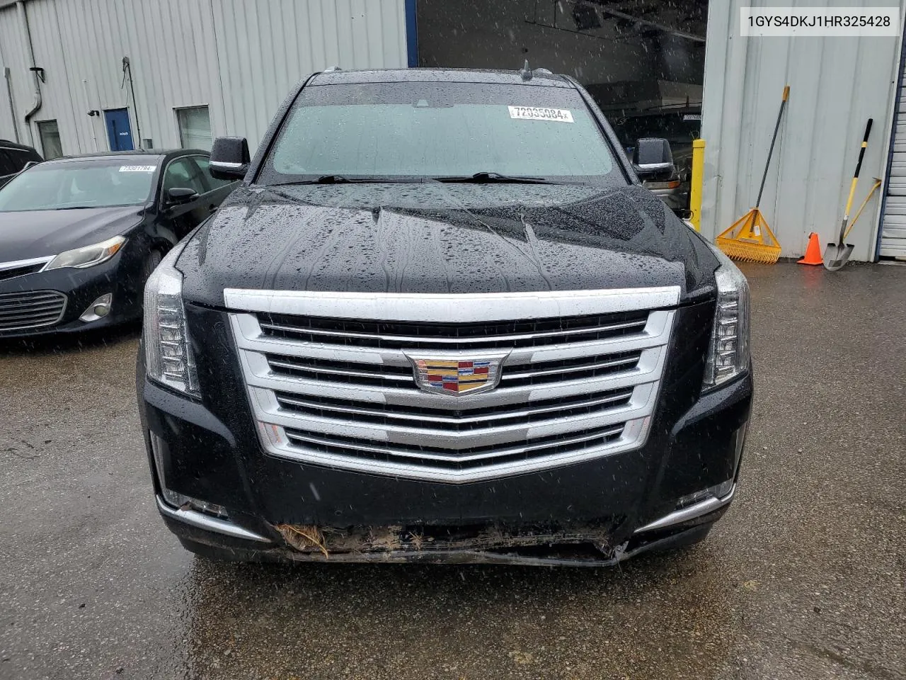 2017 Cadillac Escalade Platinum VIN: 1GYS4DKJ1HR325428 Lot: 72035084