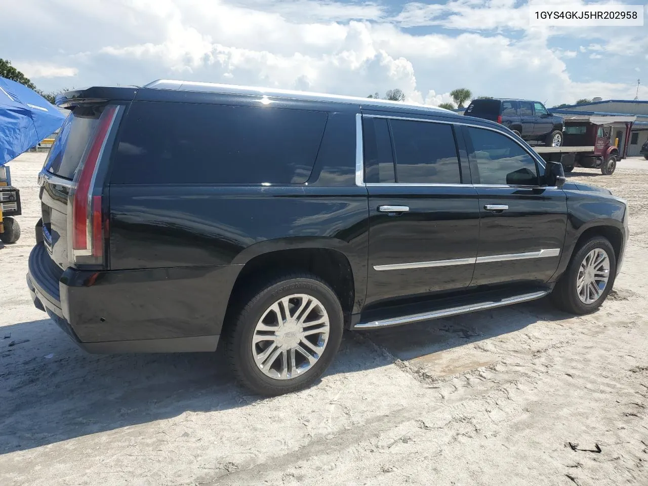 1GYS4GKJ5HR202958 2017 Cadillac Escalade Esv