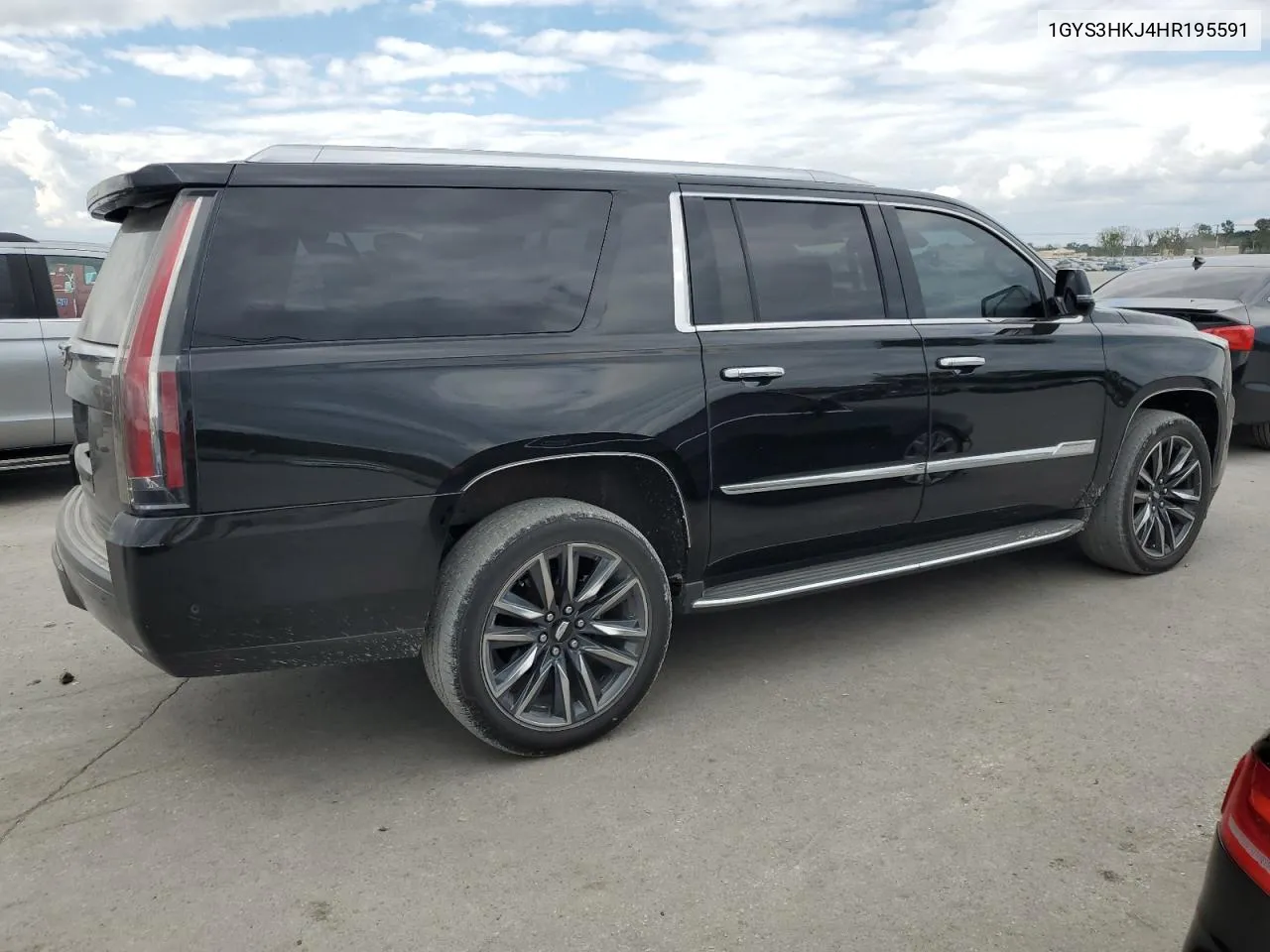 1GYS3HKJ4HR195591 2017 Cadillac Escalade Esv Luxury