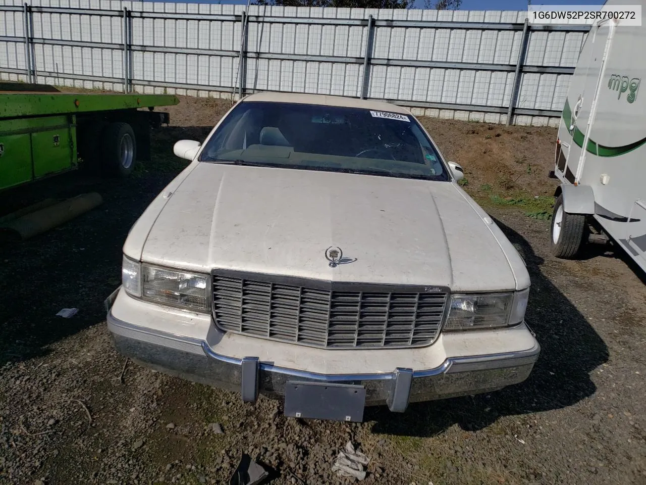 1995 Cadillac Fleetwood Base VIN: 1G6DW52P2SR700272 Lot: 77906824