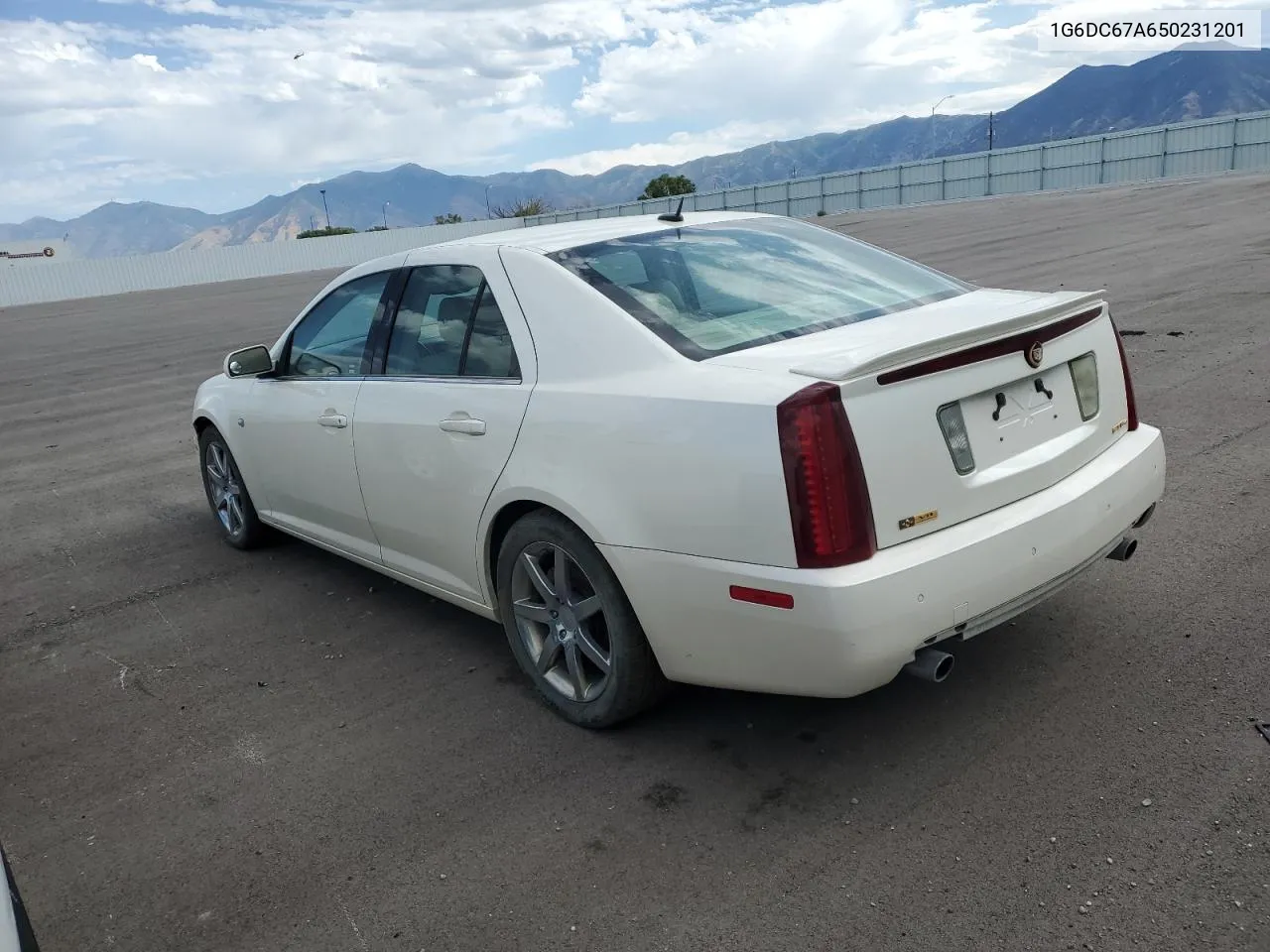 2005 Cadillac Sts VIN: 1G6DC67A650231201 Lot: 70001454