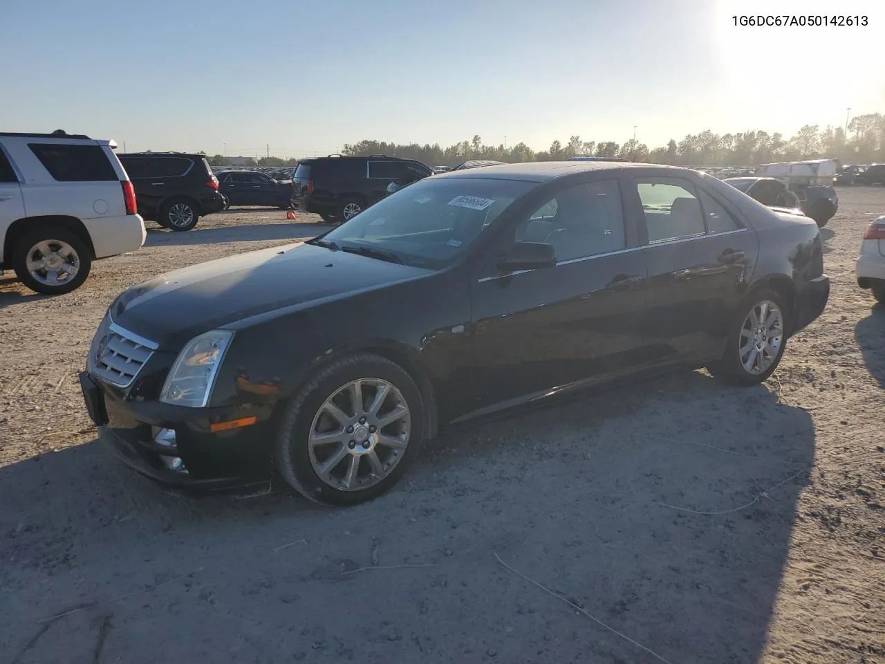 2005 Cadillac Sts VIN: 1G6DC67A050142613 Lot: 80586604