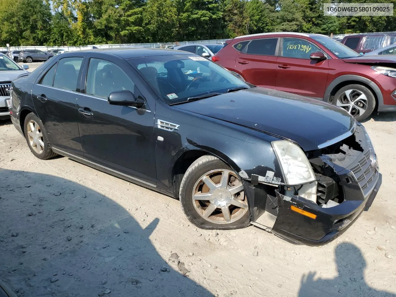 1G6DW6ED5B0109025 2011 Cadillac Sts Luxury